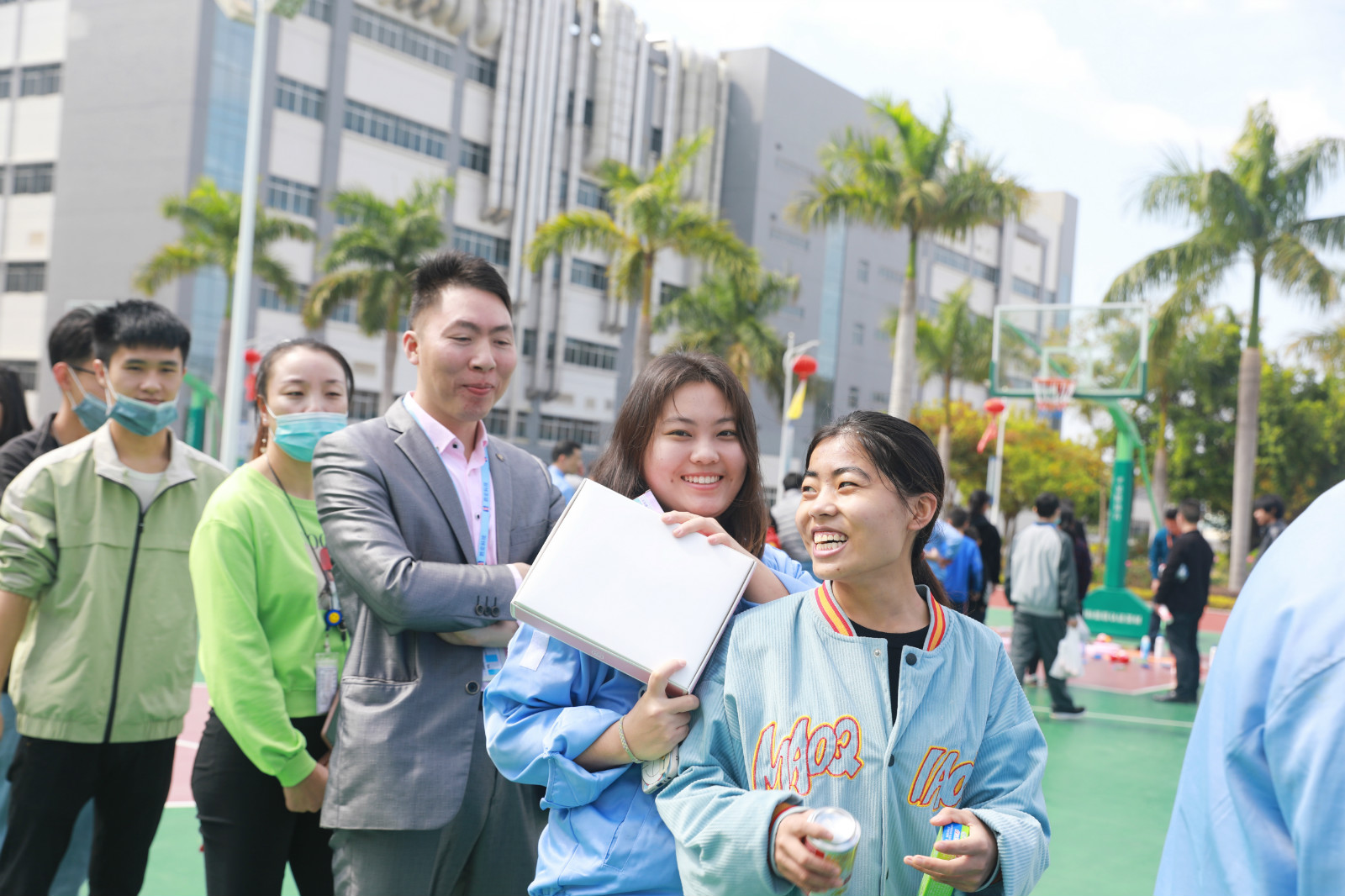 就地過(guò)年，年味不減—我在勝宏挺好的